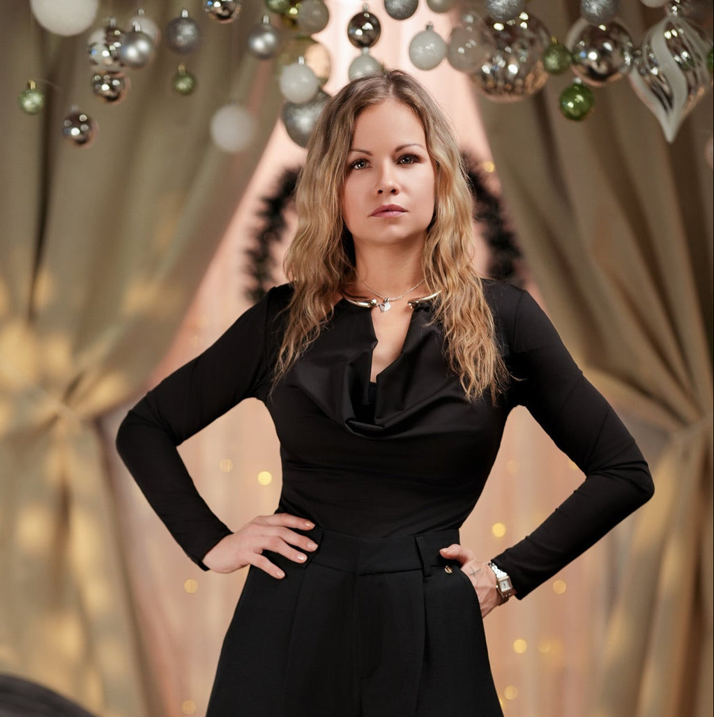 Body noir collier intégré