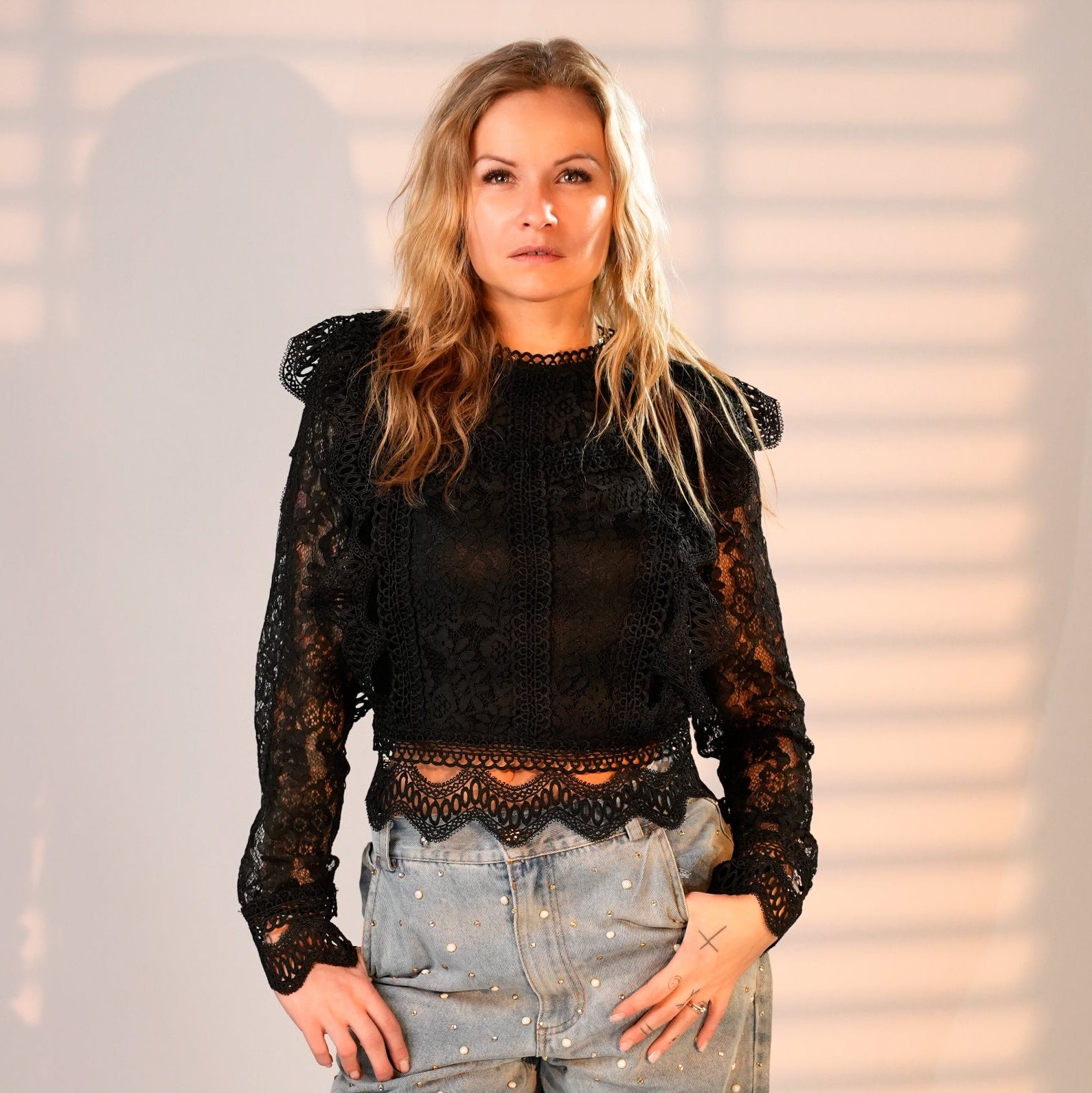 Blouse dentelle noir